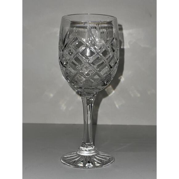 Oxford Wine Glass - Elegant and Ready to Use! - Picture 1 of 3
